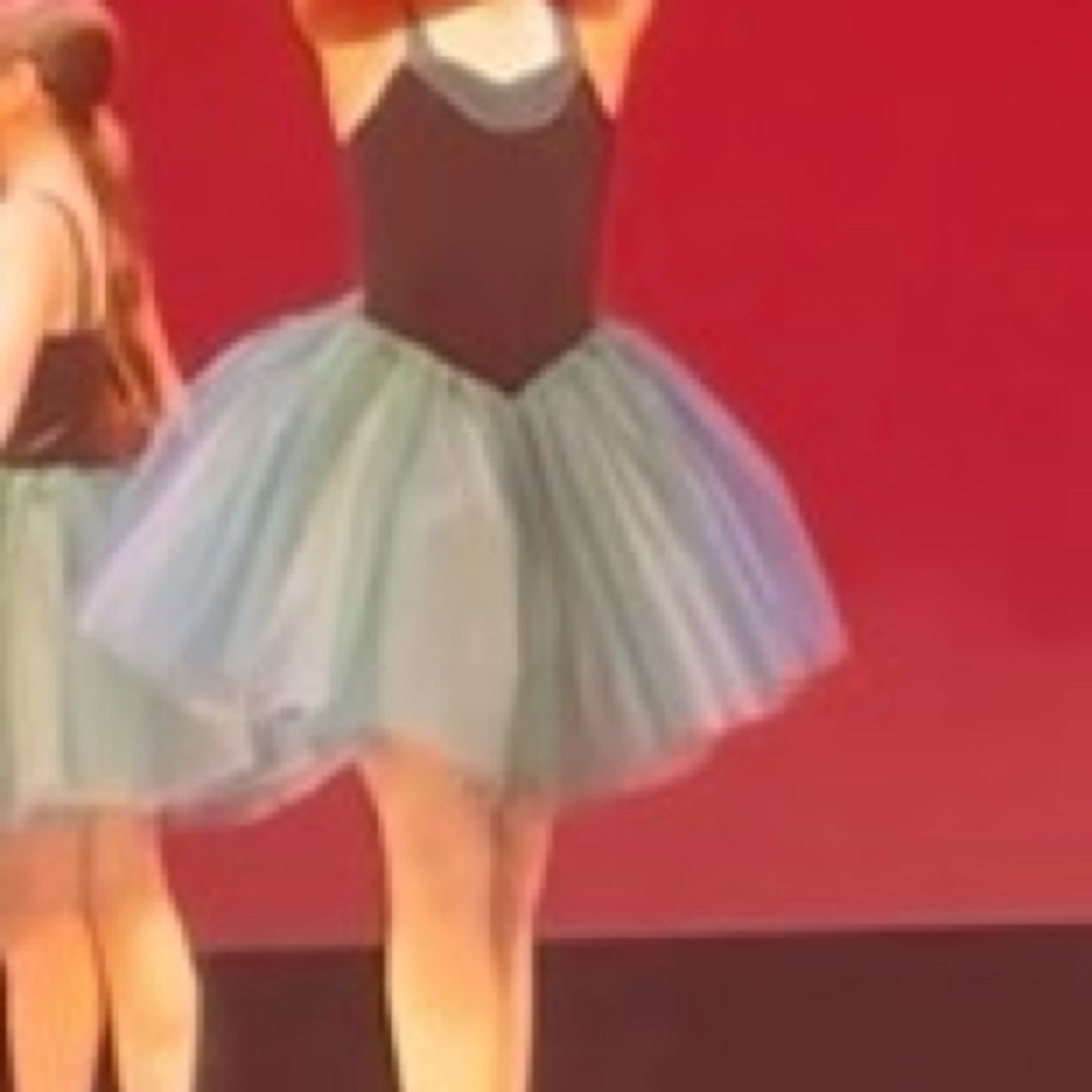 Weissmans medium child green ballet costume perfect condition! Worn once.